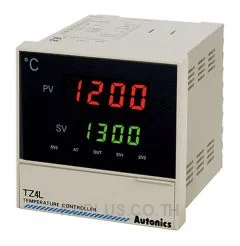 PID Temperature Controller, 1/4 DIN, Digital, Relay Output, 2 Alarm Outputs, 100-240 VAC